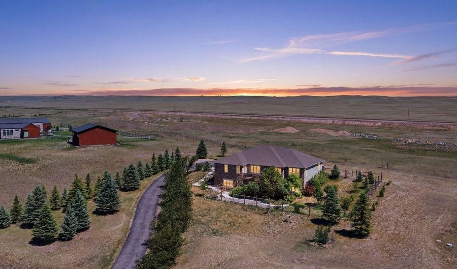 9222 BELL Ln, Cheyenne, WY 82009 - 5 Beds, 4 Bath