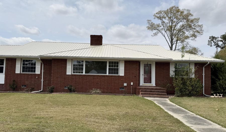 4254 Washington St, Ayden, NC 28513 - 4 Beds, 3 Bath