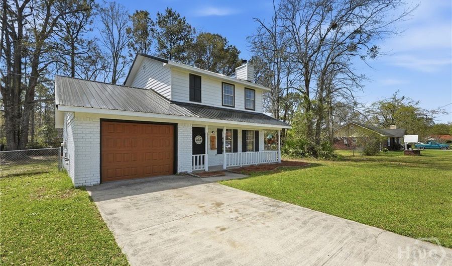 205 Pamela Dr, Allenhurst, GA 31301 - 3 Beds, 3 Bath
