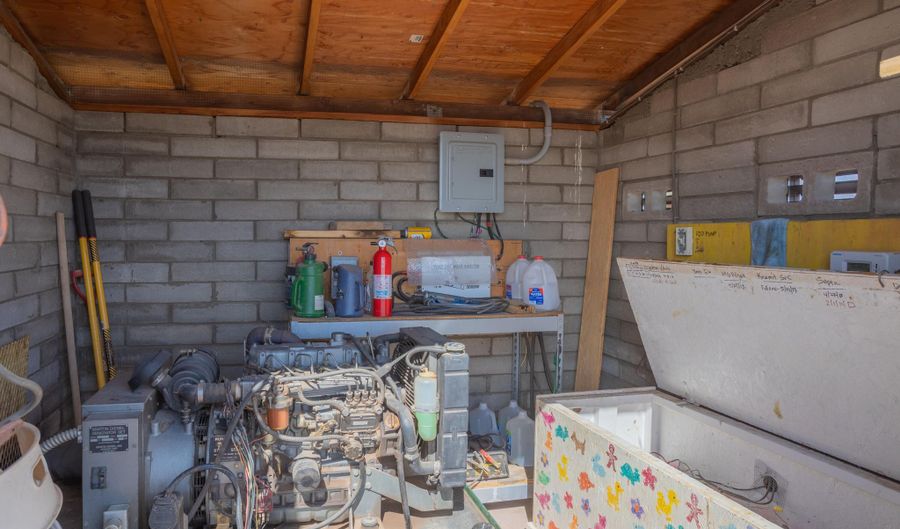 734 Maverick, Concho, AZ 85924 - 3 Beds, 1 Bath