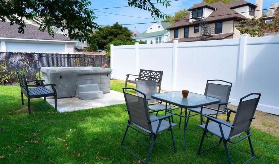 907 Bergh St, Asbury Park, NJ 07712 - 3 Beds, 1 Bath