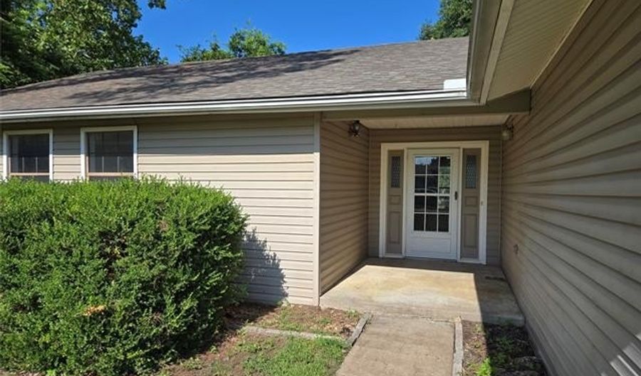 4201 Southport Dr, Bartlesville, OK 74006 - 3 Beds, 2 Bath