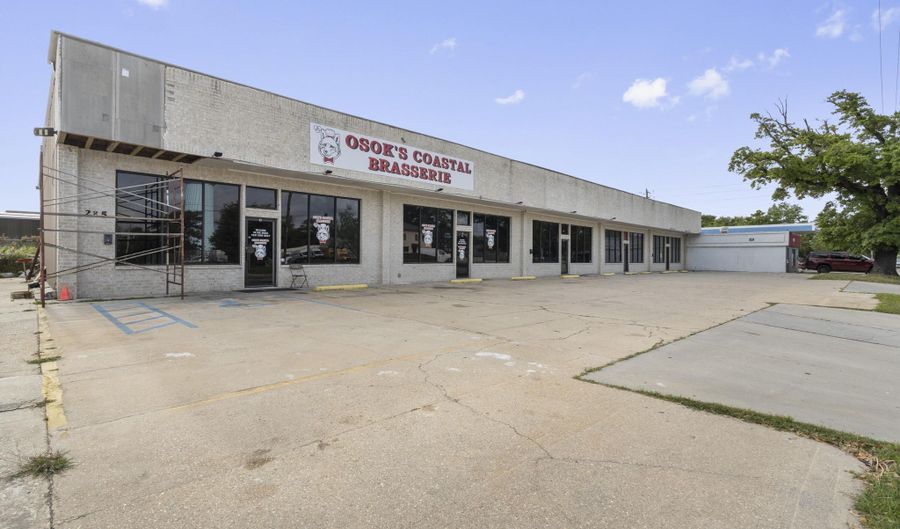 281 Oak St, Biloxi, MS 39530 - 0 Beds, 0 Bath