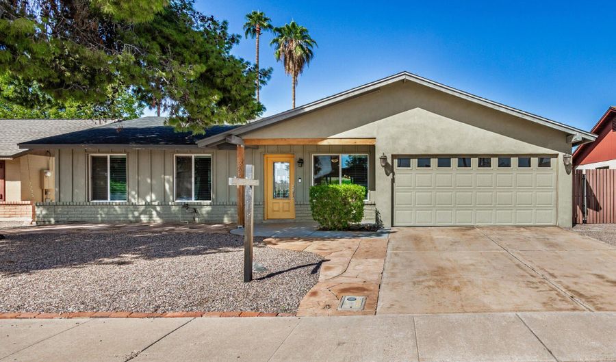 2650 W MCNAIR St, Chandler, AZ 85224 - 3 Beds, 2 Bath
