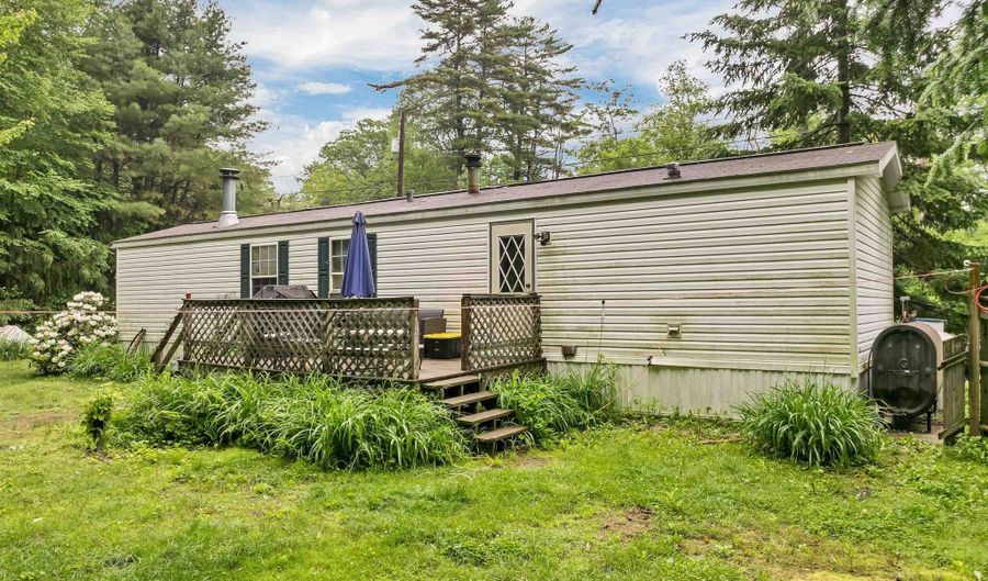 49 Leavitt Rd, Belmont, NH 03220 - 2 Beds, 1 Bath