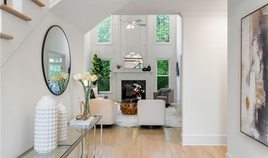 790 Thornberry Dr, Alpharetta, GA 30022 - 6 Beds, 7 Bath