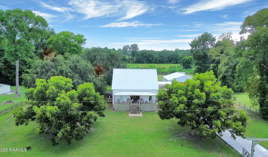 1098 Charles Marks Rd, Arnaudville, LA 70512 - 4 Beds, 2 Bath