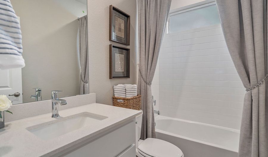 744 BUSHMAN Dr, Aledo, TX 76008 - 4 Beds, 2 Bath