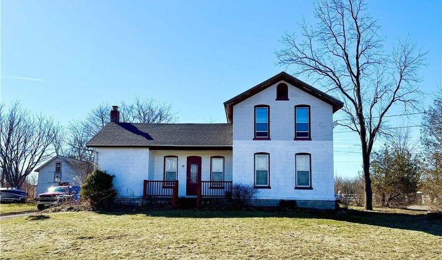 13123 Main Rd, Akron, NY 14001 - 3 Beds, 2 Bath