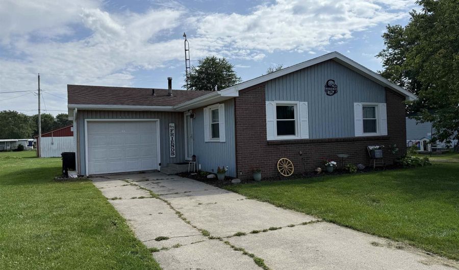 436 Berne St, Berne, IN 46711 - 3 Beds, 1 Bath