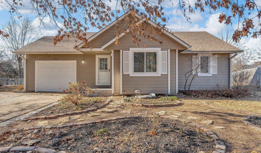 320 Harrison Ct, Auburn, KS 66402 - 4 Beds, 2 Bath