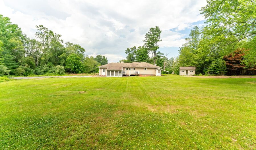256 Westminster Rd, Canterbury, CT 06331 - 2 Beds, 2 Bath