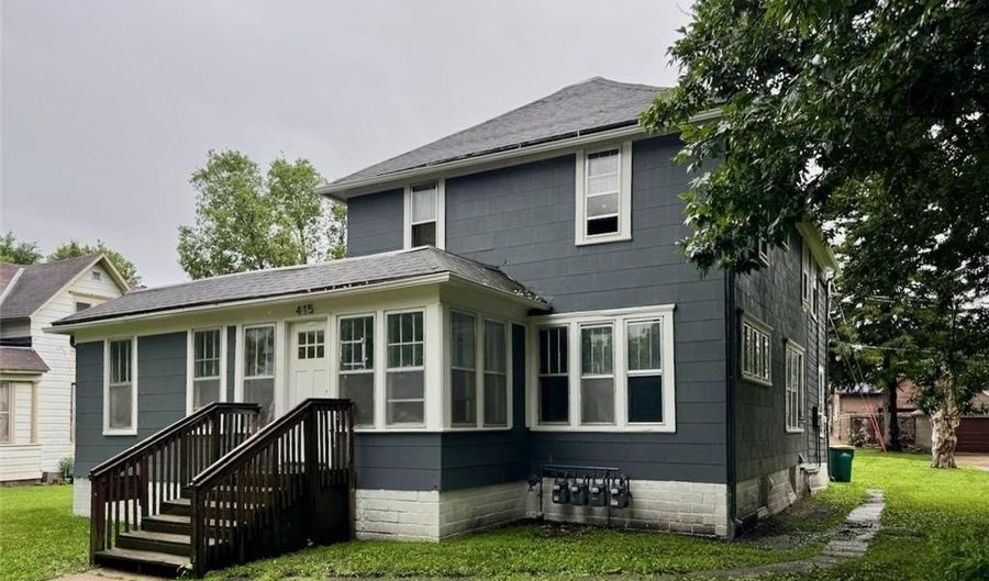 415 W College St, Albert Lea, MN 56007 - 6 Beds, 0 Bath