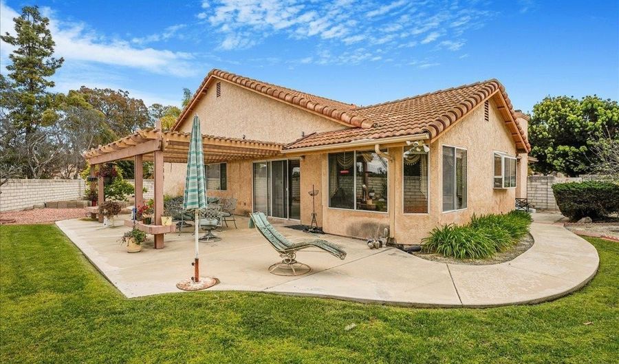 5002 Suncrest Ct, Oceanside, CA 92056 - 3 Beds, 2 Bath
