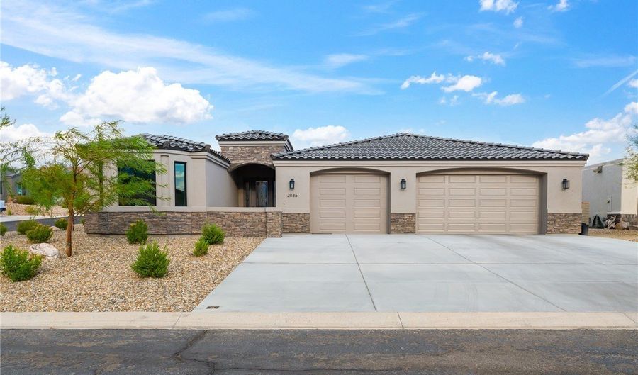 2836 Steamboat Dr, Bullhead City, AZ 86429 - 3 Beds, 2 Bath