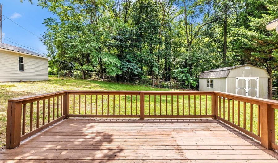 20717 EL RANCHO Rd, Boonsboro, MD 21713 - 3 Beds, 2 Bath
