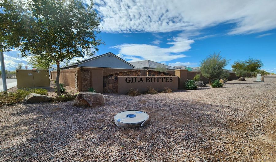 1058 W CHIMES TOWER Dr, Casa Grande, AZ 85122 - 4 Beds, 2 Bath