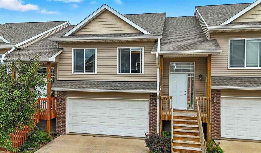 1805 Goose Lake Cir, North Liberty, IA 52317 - 3 Beds, 2 Bath