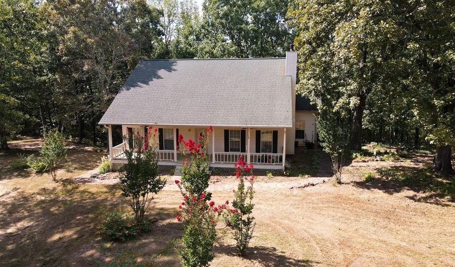 445 County Road 284, Water Valley, MS 38965 - 3 Beds, 3 Bath