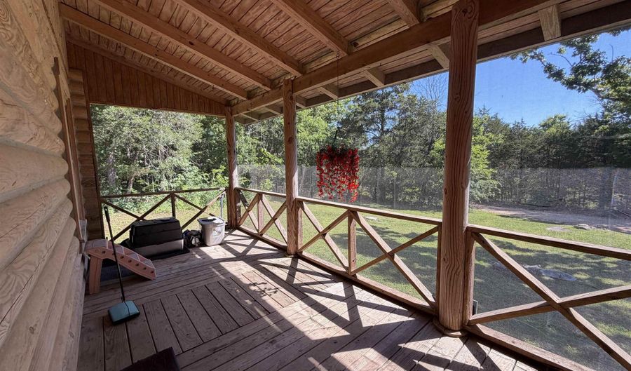 71 Gilbreath Rd, Ash Flat, AR 72513 - 2 Beds, 2 Bath