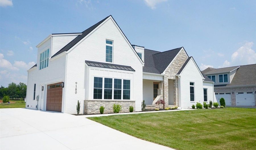 9180 Hermitage Ln, Alvaton, KY 42122 - 5 Beds, 3 Bath