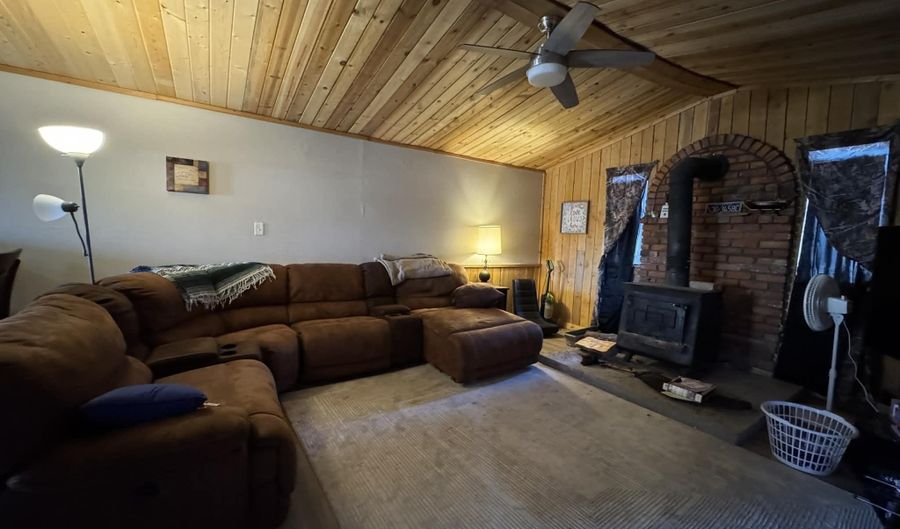 40238 Sr 129, Anatone, WA 99401 - 3 Beds, 1 Bath