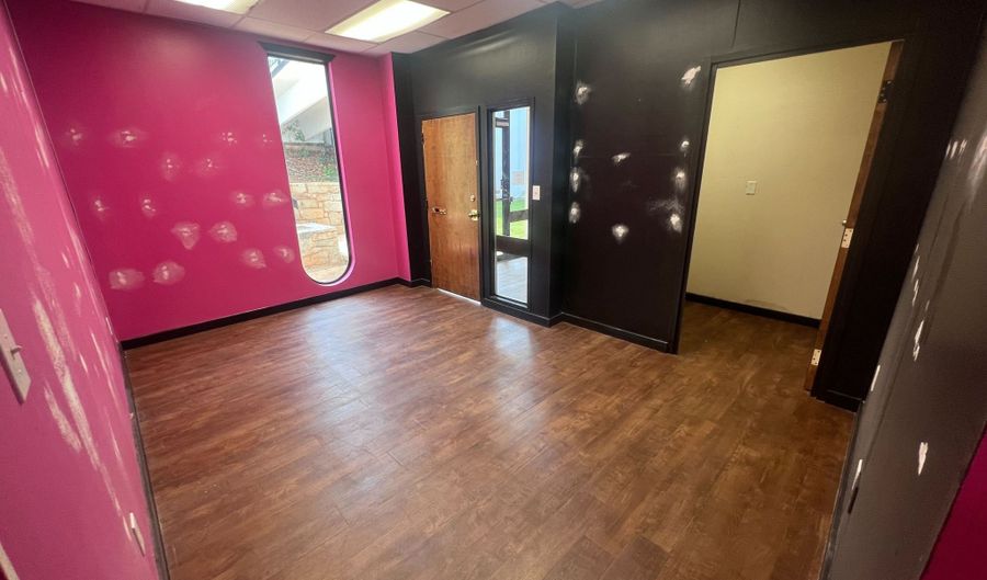 2500 W Broad 117, Athens, GA 30606 - 0 Beds, 0 Bath