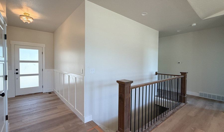 379 E SKYLINE Dr, Brigham City, UT 84302 - 3 Beds, 2 Bath