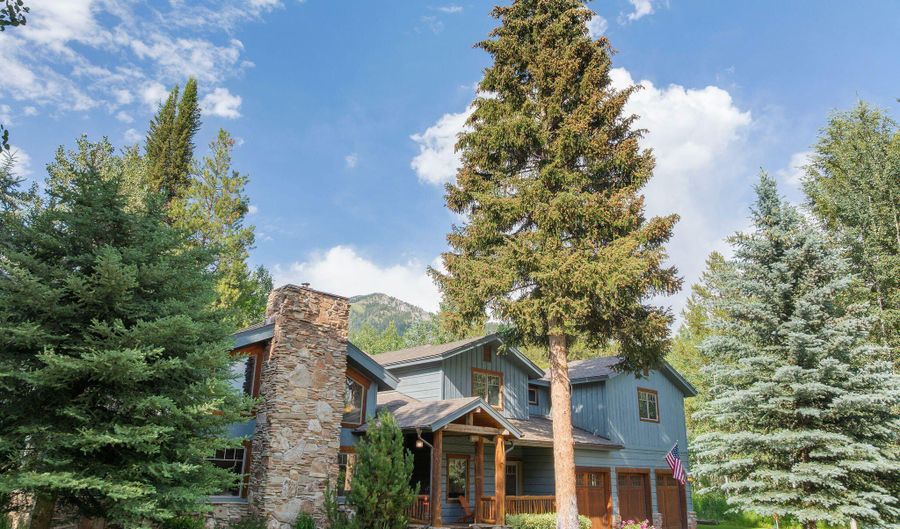 445 ASPEN RIDGE Trl, Alpine, WY 83128 - 4 Beds, 3 Bath