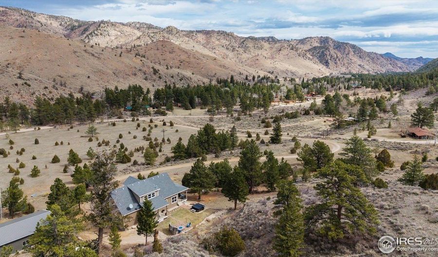 229 Rustic Rd, Bellvue, CO 80512 - 3 Beds, 3 Bath