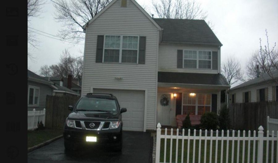 90 Monmouth Ave, Middletown, NJ 07748 - 3 Beds, 3 Bath