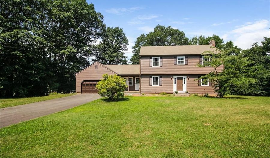 4 Old Mill Ln, Portland, CT 06480 - 4 Beds, 3 Bath