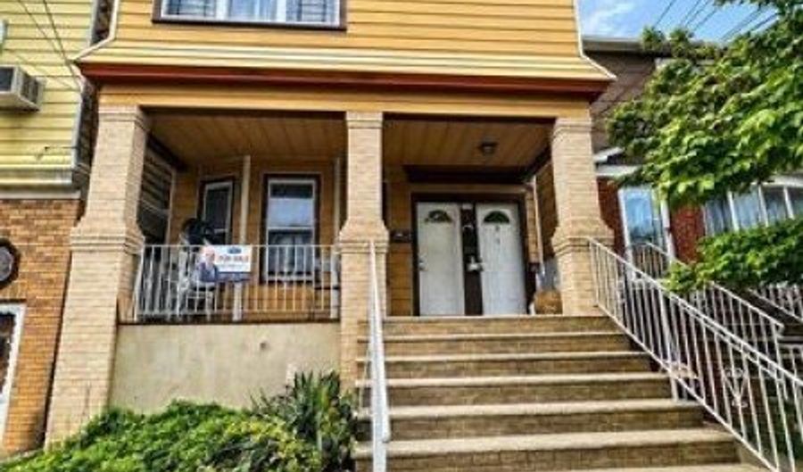 163 W 24Th St, Bayonne, NJ 07002 - 8 Beds, 3 Bath