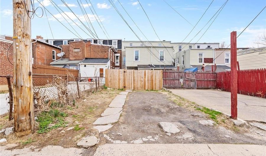 526 N Law St, Allentown, PA 18102 - 5 Beds, 1 Bath