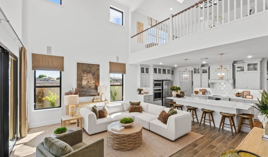 4216 S Springs Dr, Chandler, AZ 85249 - 6 Beds, 5 Bath