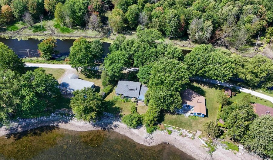 915 Fiske Rd, Alburgh, VT 05440 - 2 Beds, 3 Bath