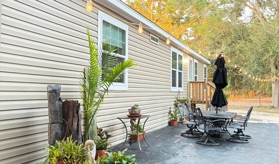 6389 6th Pl, Bell, FL 32619 - 3 Beds, 2 Bath