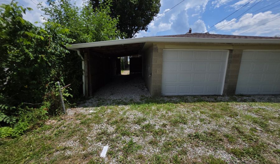 84 S 6th Ave, Beech Grove, IN 46107 - 2 Beds, 1 Bath