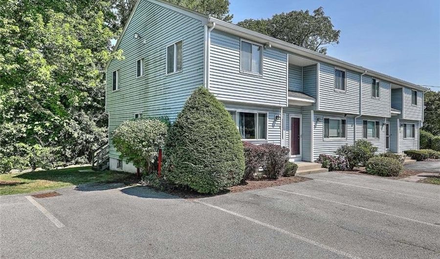 153 Pond St A, Attleboro, MA 02703 - 2 Beds, 2 Bath