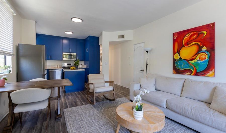12007 Rochester Ave 1, Los Angeles, CA 90025 - 2 Beds, 2 Bath