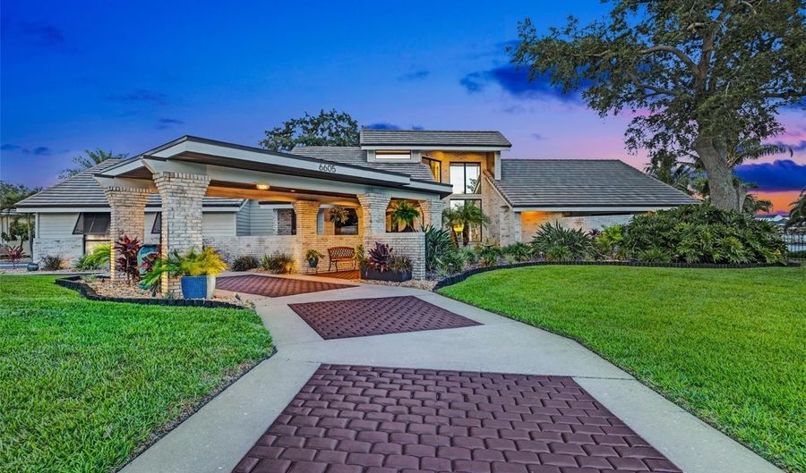 6605 SEABIRD Way, Apollo Beach, FL 33572 - 4 Beds, 4 Bath