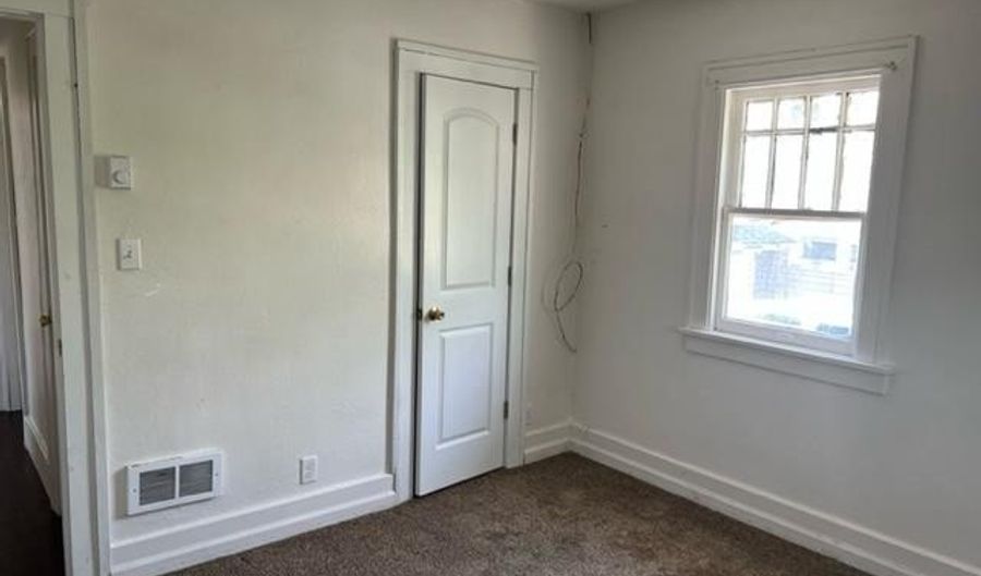 1305 S Oak St, Casper, WY 82601 - 4 Beds, 0 Bath