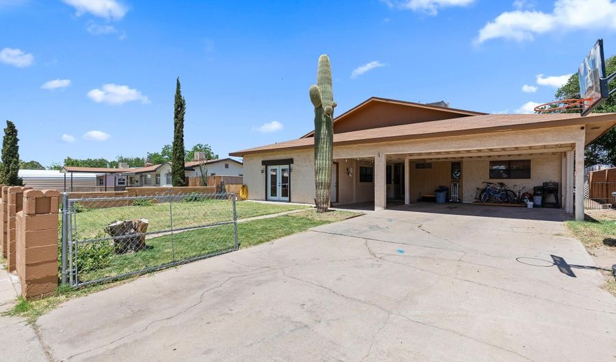 1413 Sixteenth St, Alamogordo, NM 88310 - 4 Beds, 2 Bath