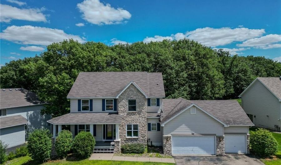 13320 Cedar Ave, Apple Valley, MN 55124 - 5 Beds, 4 Bath