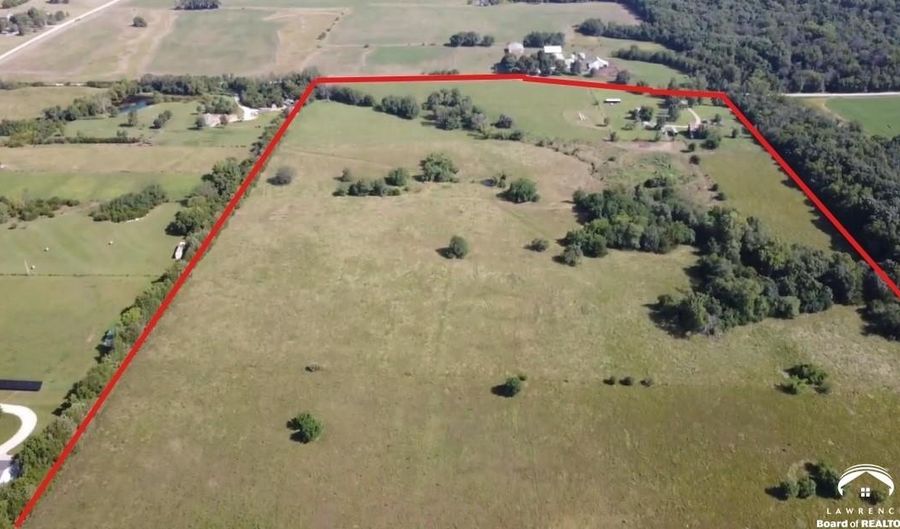 1447 1449 N 150 Rd, Baldwin City, KS 66006 - 2 Beds, 1 Bath