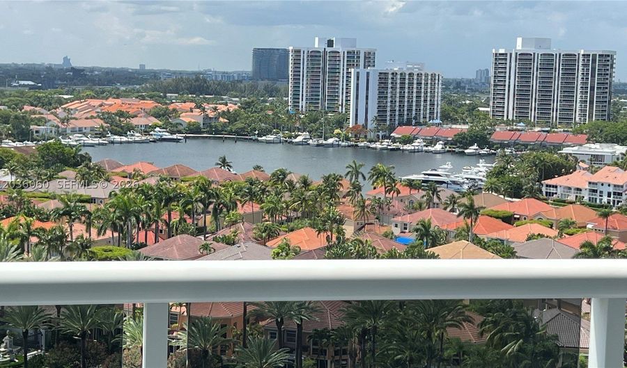 20505 E Country Club Dr 1639, Aventura, FL 33180 - 2 Beds, 2 Bath
