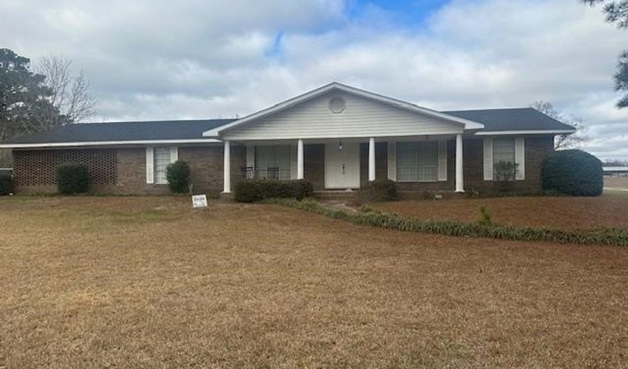 10873 Jacobs Rd, Andalusia, AL 36420 - 3 Beds, 2 Bath