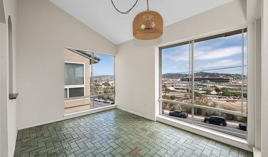 241 Turf View Dr, Solana Beach, CA 92075 - 2 Beds, 2 Bath