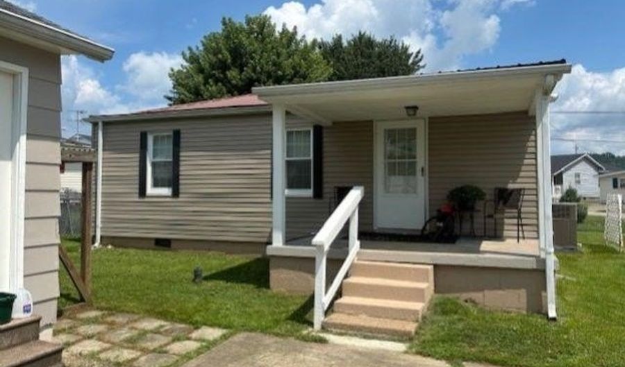 322 Campbell St, Barboursville, WV 25504 - 2 Beds, 1 Bath