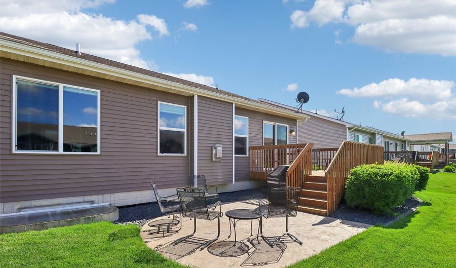 2812 NW 43rd St, Ankeny, IA 50023 - 3 Beds, 3 Bath